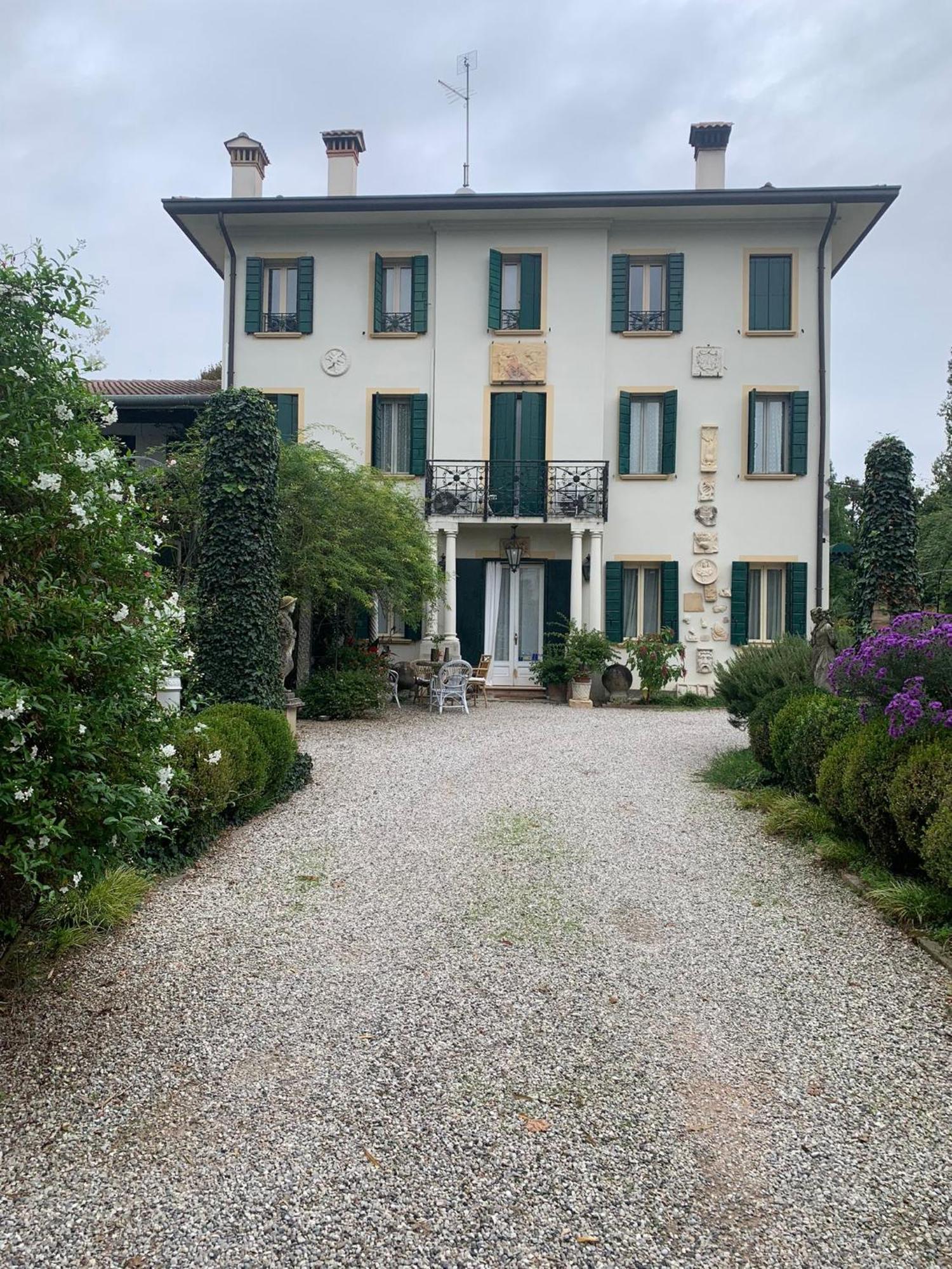 Alloggio in famiglia Leonati